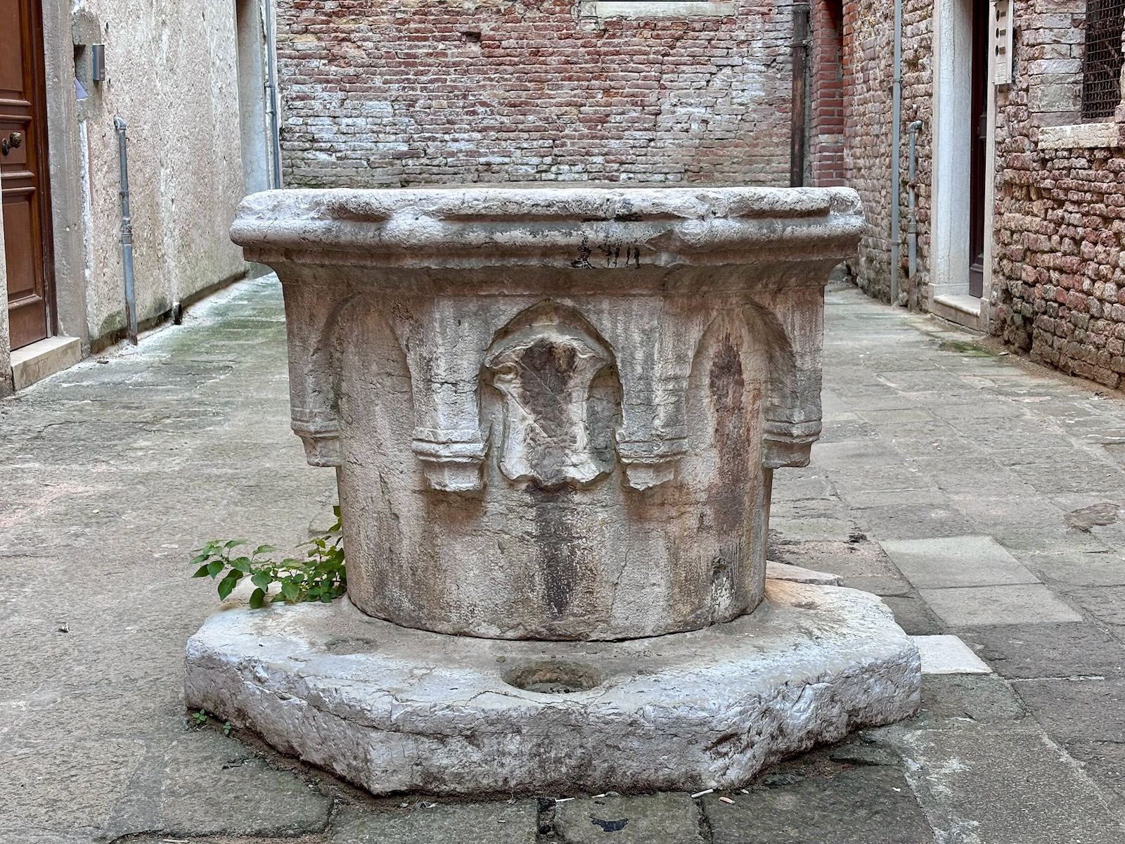 IL PRIMO QUATTROCENTO: VENEZIA FIORITA